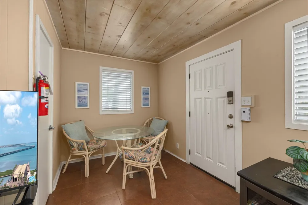 2615 Gulf Boulevard SW #SW South Padre Island, TX 78597