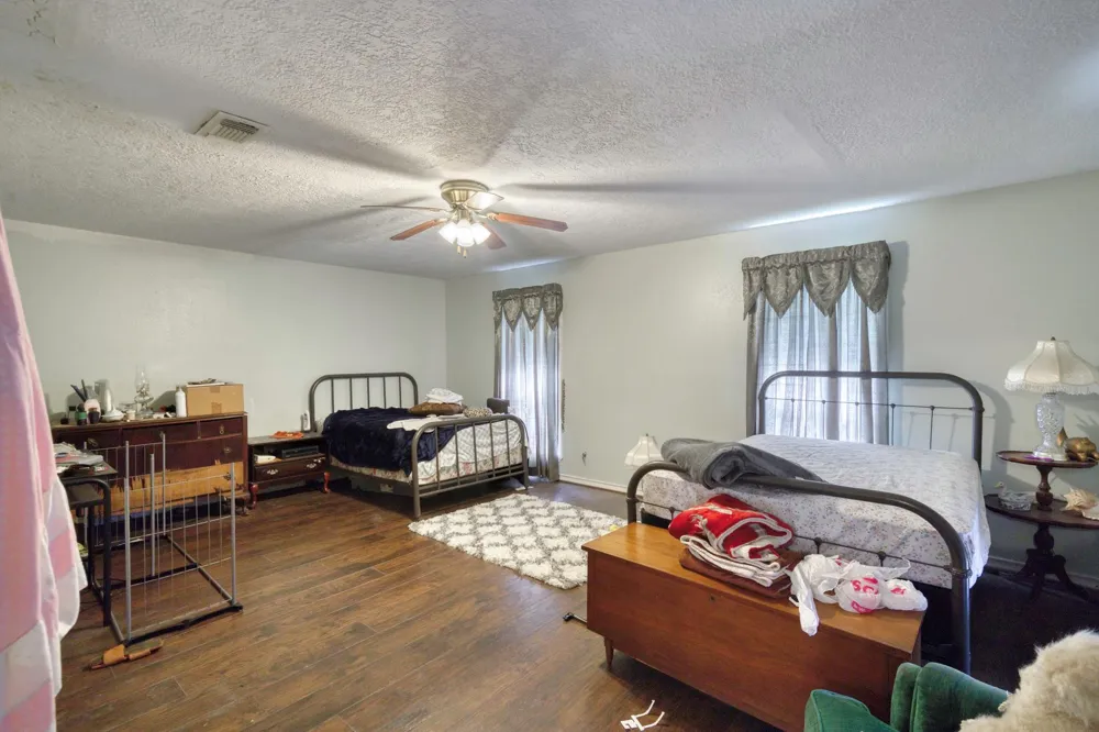 7000 Fm 3060 Midway, TX 75852