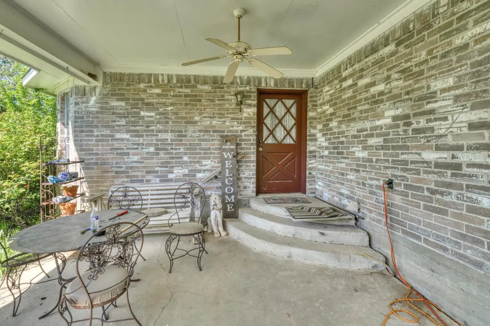 7000 Fm 3060 Midway, TX 75852