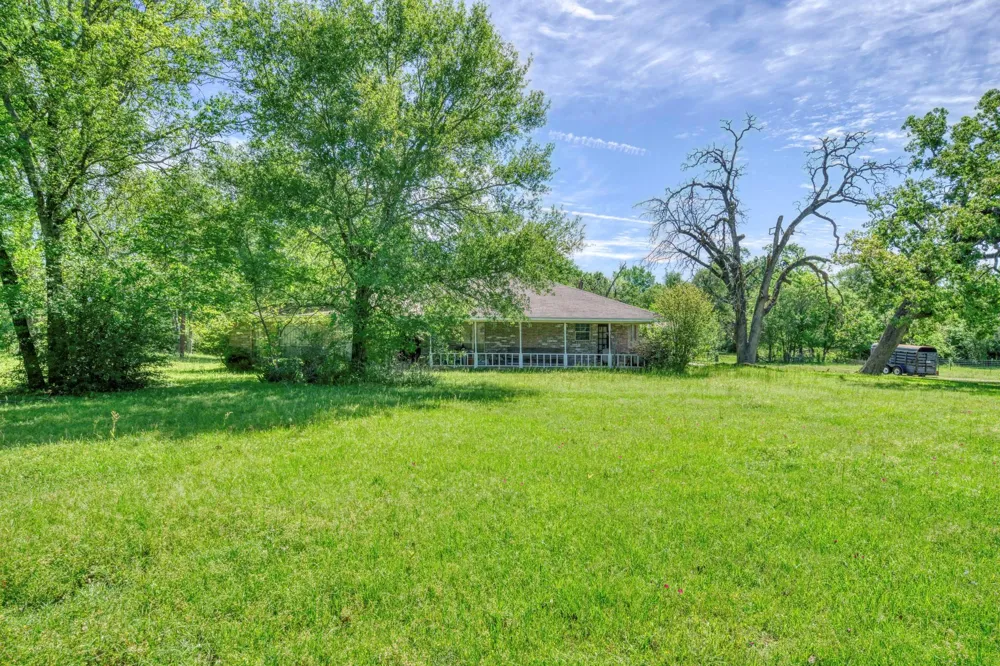 7000 Fm 3060 Midway, TX 75852