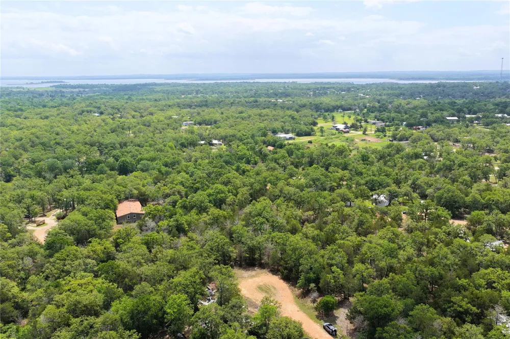 405 Possum Run Somerville, TX 77879