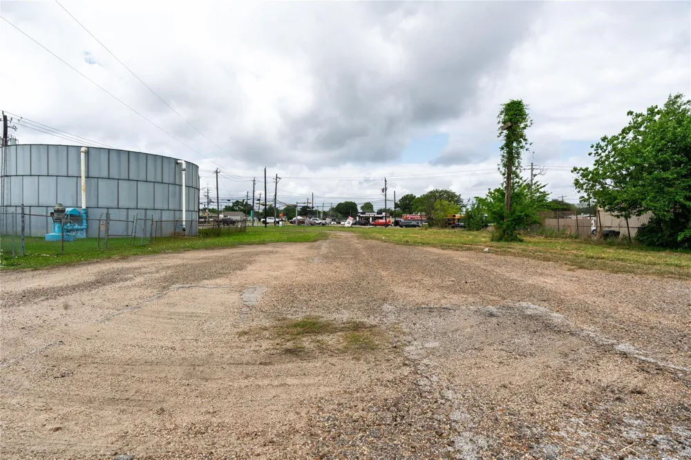 Shaver Road Pasadena, TX 77502