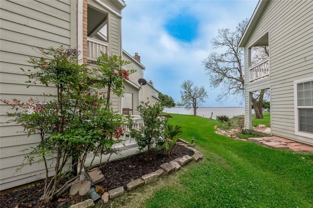 400 Echo Lane #27 Livingston, TX 77351