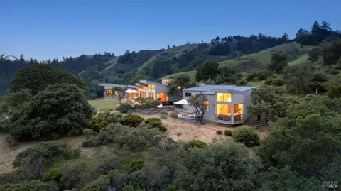 200 Mountain King Road