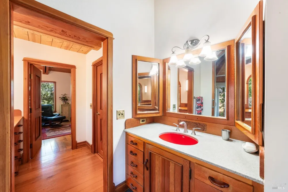 4034 Spring Mountain Road St. Helena, CA 94574