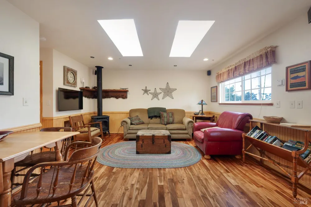 1534 Highway 1 Bodega Bay, CA 94923
