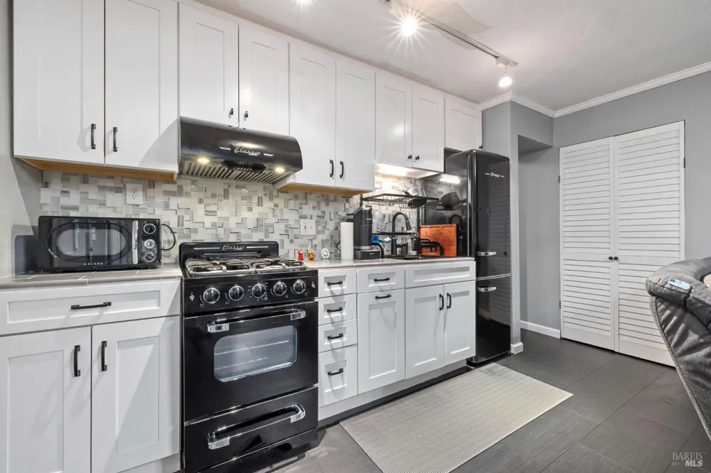 18 Wildwood Lane Cazadero, CA 95421