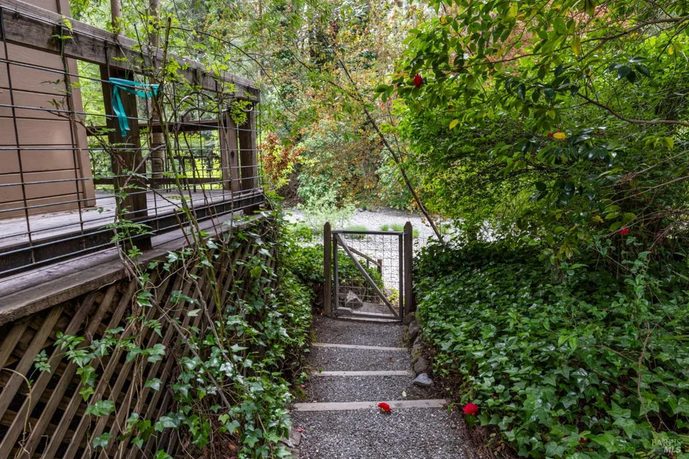 18 Wildwood Lane Cazadero, CA 95421