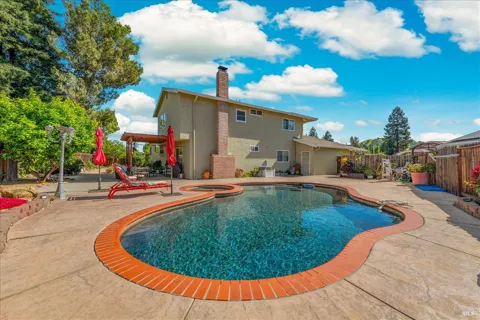 636 Tiburon Court
