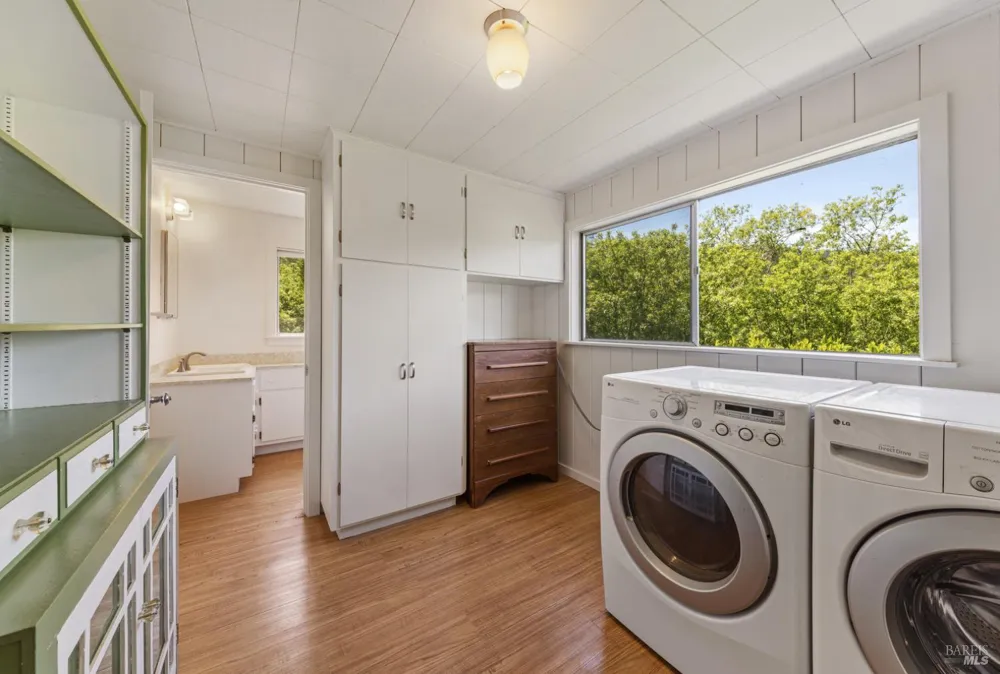 5955 Shoreline Highway Bolinas, CA 94924
