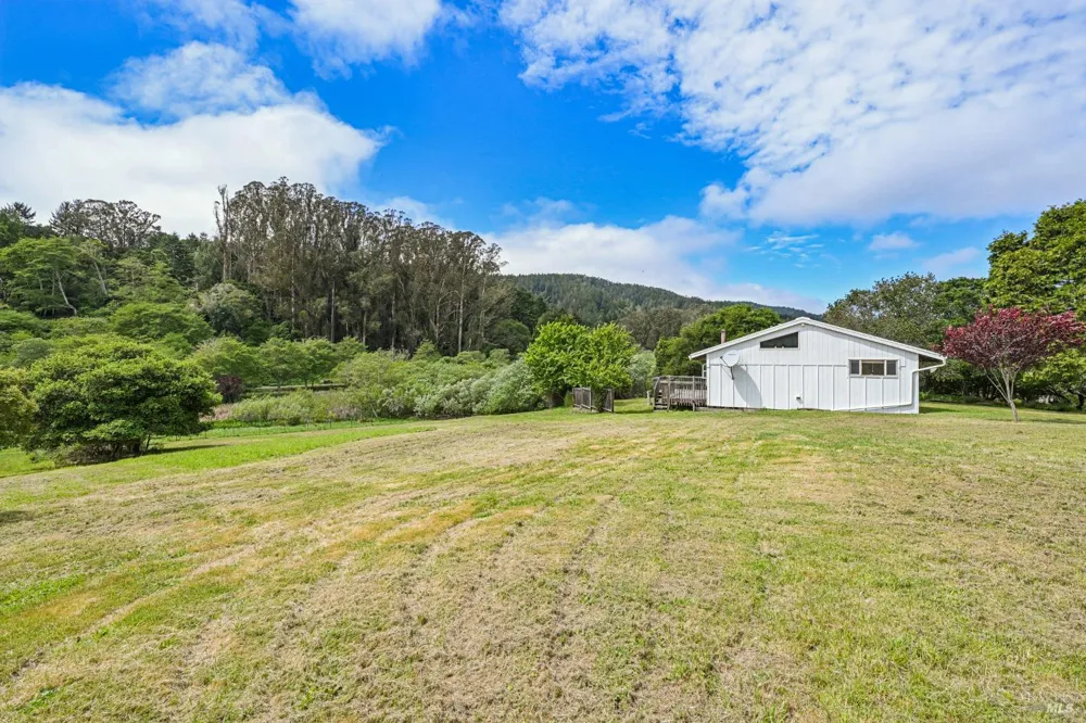 5955 Shoreline Highway Bolinas, CA 94924
