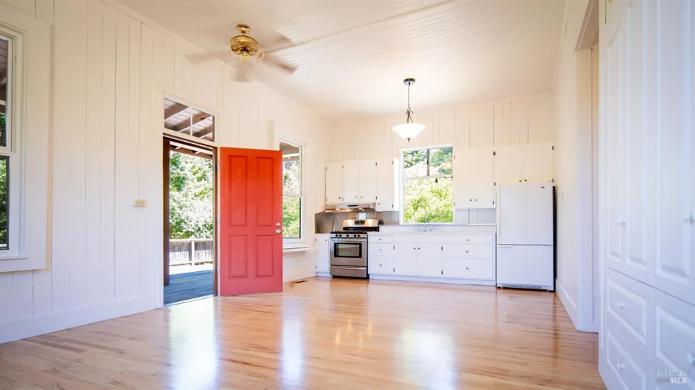 5955 Shoreline Highway Bolinas, CA 94924