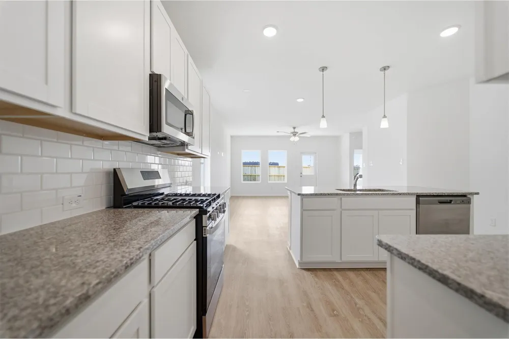 4606 Mesquite Trail Blush Pinehurst, TX 77362