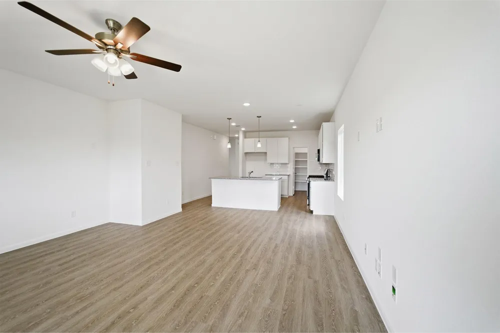 4606 Mesquite Trail Blush Pinehurst, TX 77362
