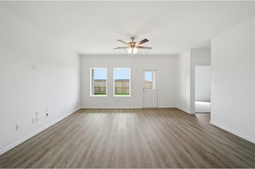 4606 Mesquite Trail Blush Pinehurst, TX 77362