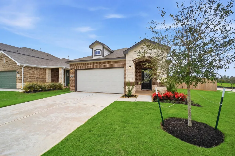 4606 Mesquite Trail Blush Pinehurst, TX 77362