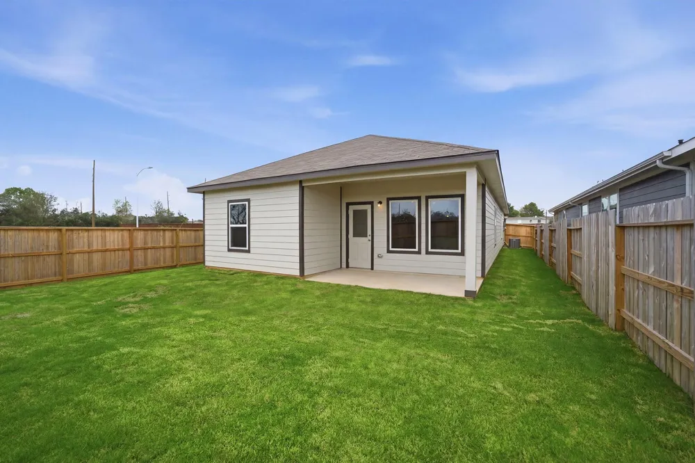 4606 Mesquite Trail Blush Pinehurst, TX 77362