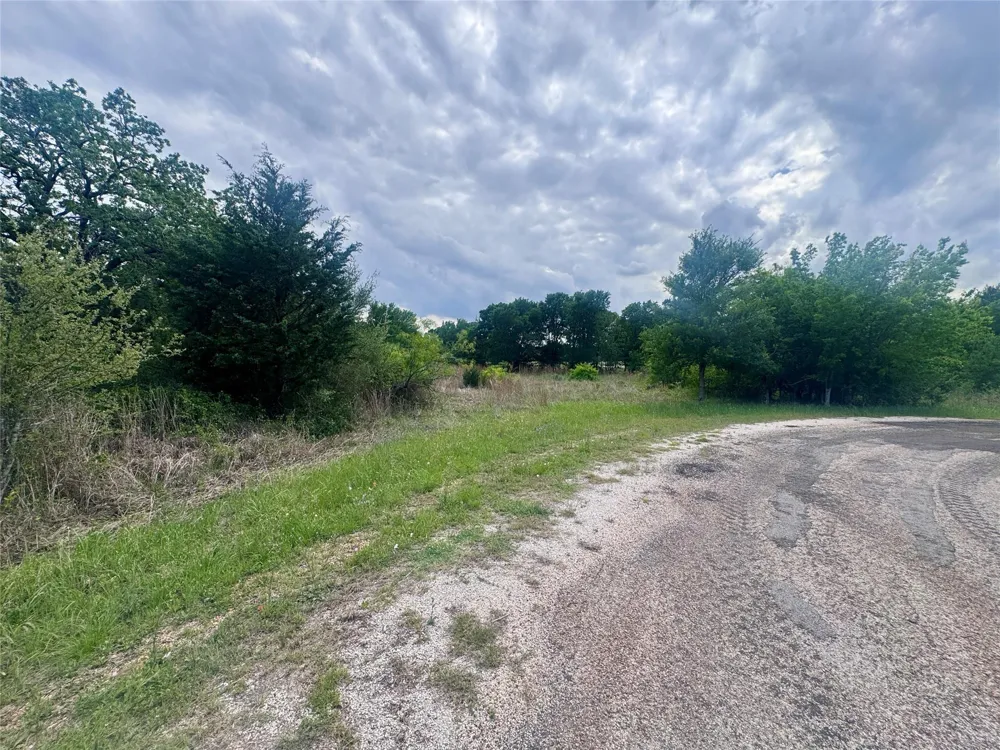 1708 James Craft Road Somerville, TX 77879