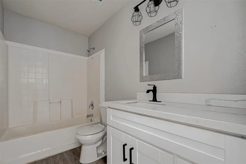 106 County Road 416 Brazoria, TX 77422