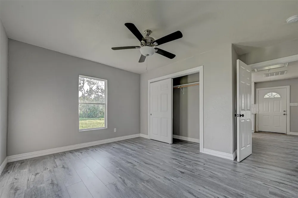 106 County Road 416 Brazoria, TX 77422