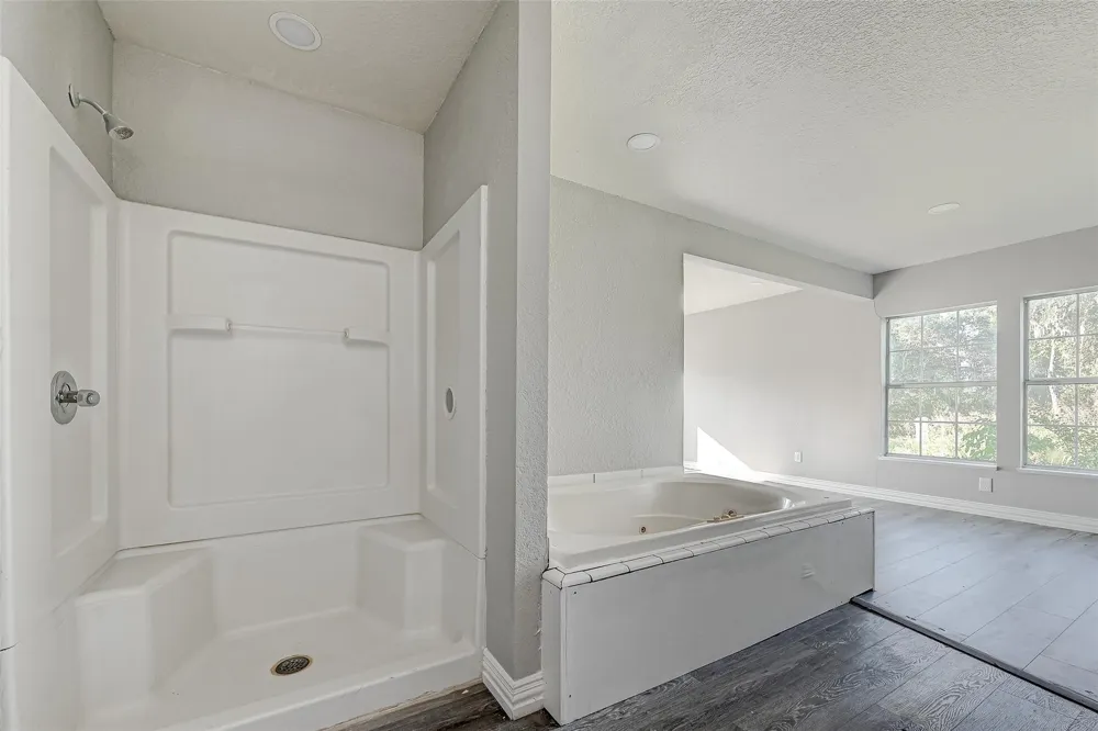 106 County Road 416 Brazoria, TX 77422