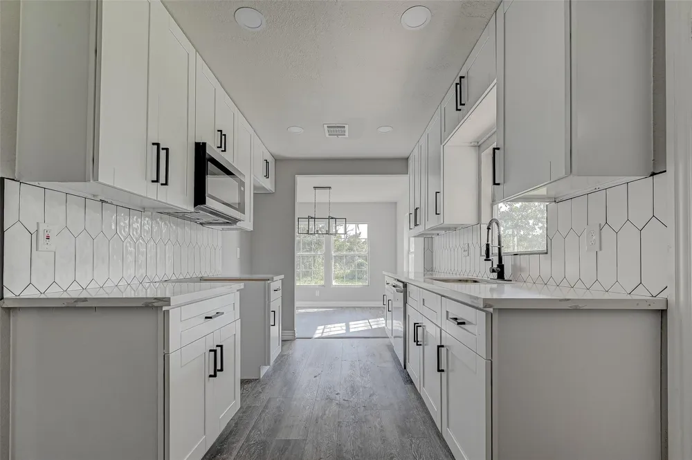 106 County Road 416 Brazoria, TX 77422