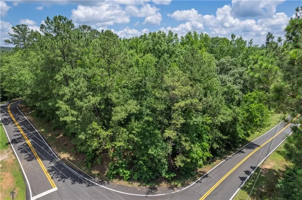 103 SE Hickory Hill Drive Milledgeville, GA 31061