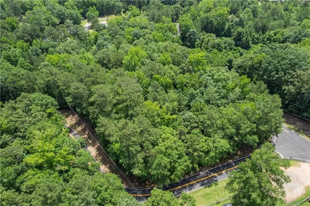 103 SE Hickory Hill Drive Milledgeville, GA 31061