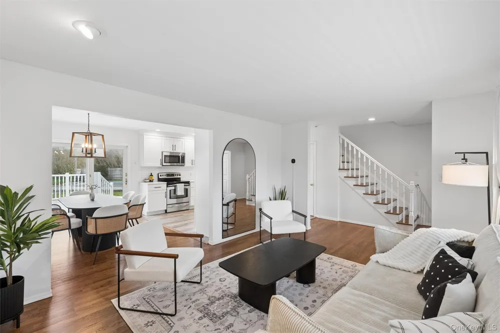 97 Grant Drive Aquebogue, NY 11901