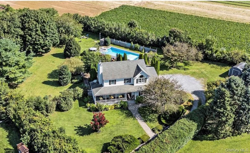 97 Grant Drive Aquebogue, NY 11901
