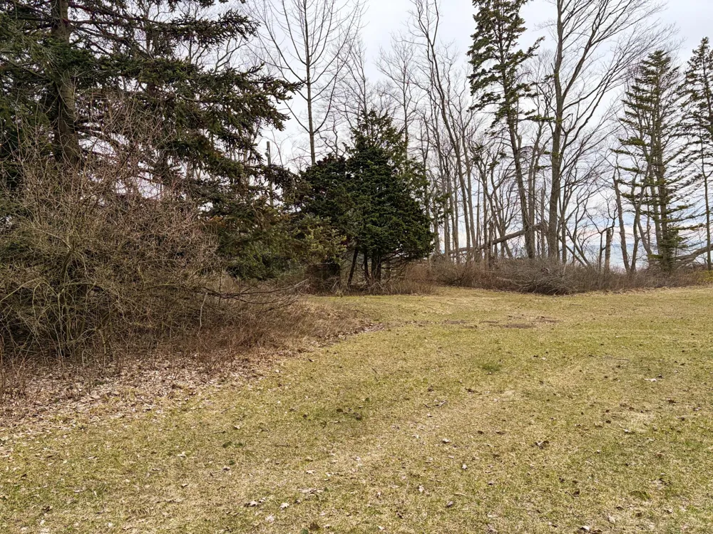 4973 S Lakeshore Drive Ludington, MI 49431