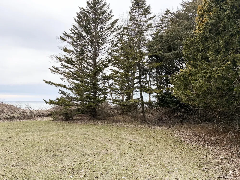 4973 S Lakeshore Drive Ludington, MI 49431