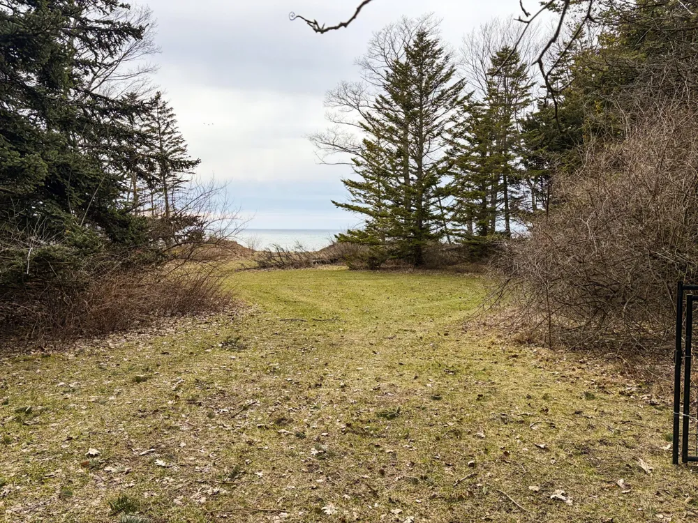4973 S Lakeshore Drive Ludington, MI 49431