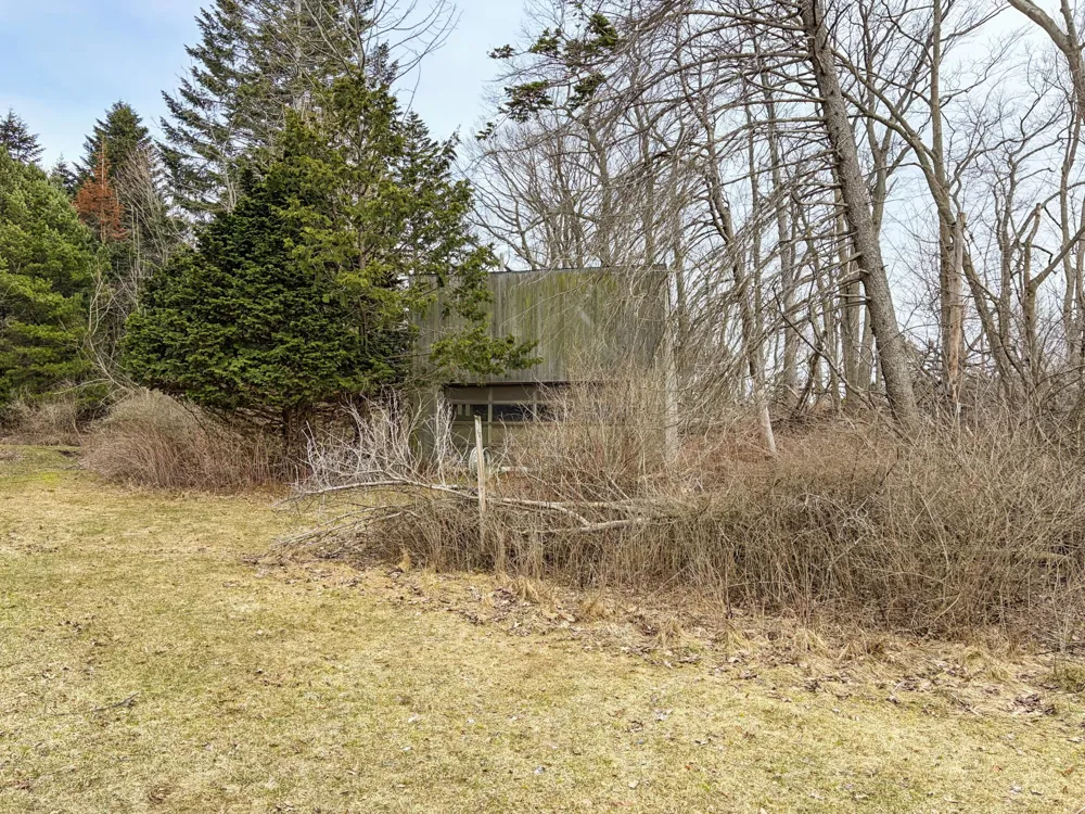 4973 S Lakeshore Drive Ludington, MI 49431