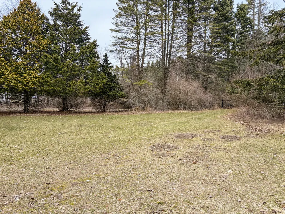 4973 S Lakeshore Drive Ludington, MI 49431