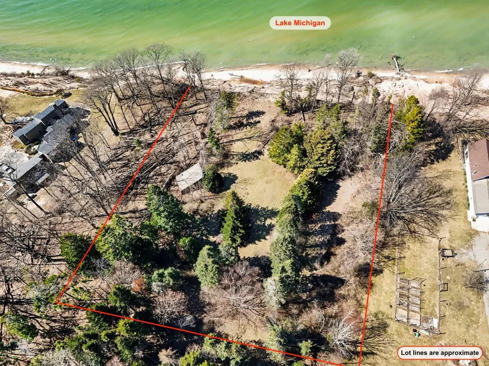 4973 S Lakeshore Drive Ludington, MI 49431