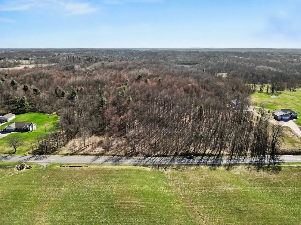 10410 Division NE Sparta, MI 49345