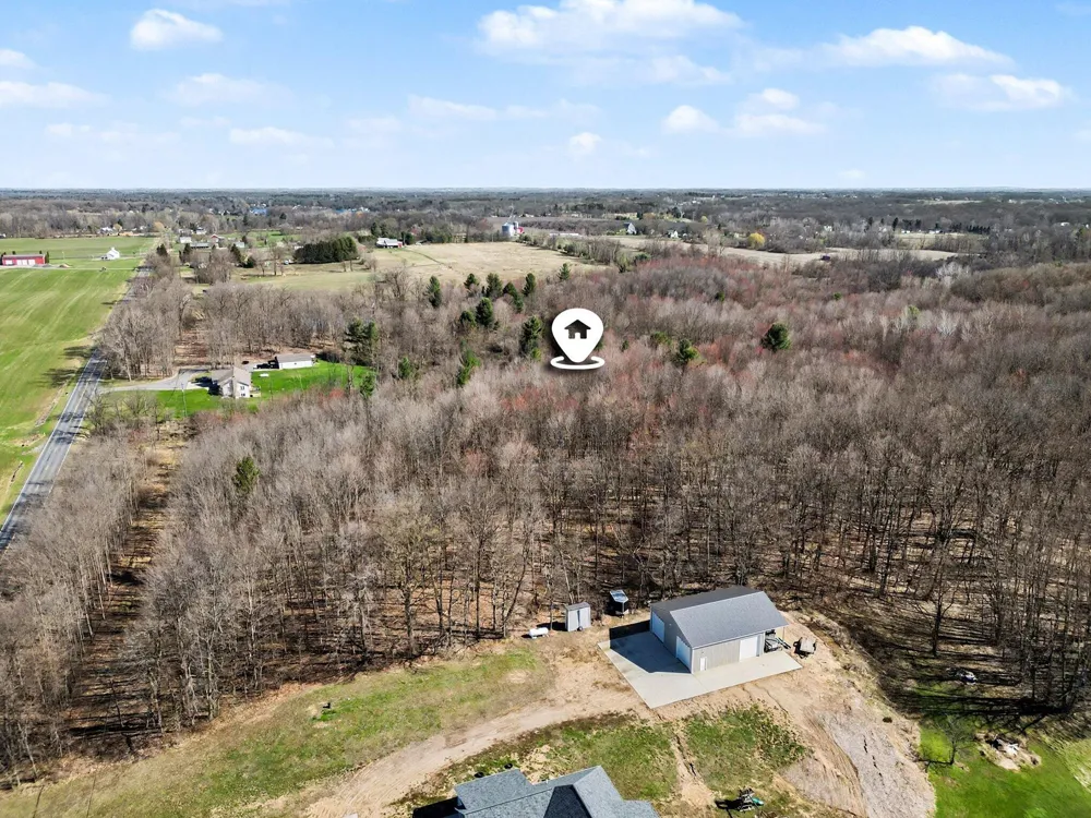 10410 Division NE Sparta, MI 49345