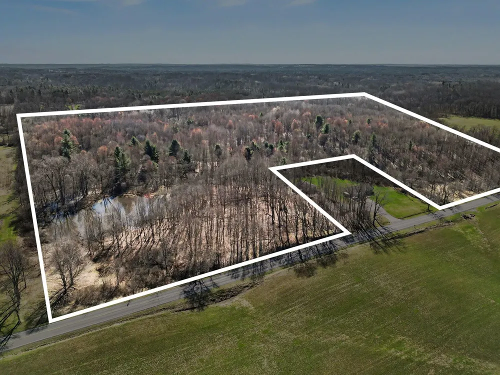 10410 Division NE Sparta, MI 49345