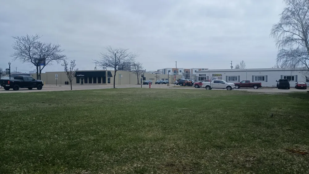 102 W Dowland Street Ludington, MI 49431