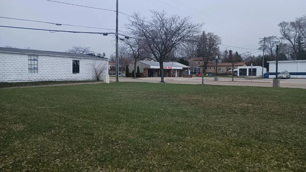 102 W Dowland Street Ludington, MI 49431