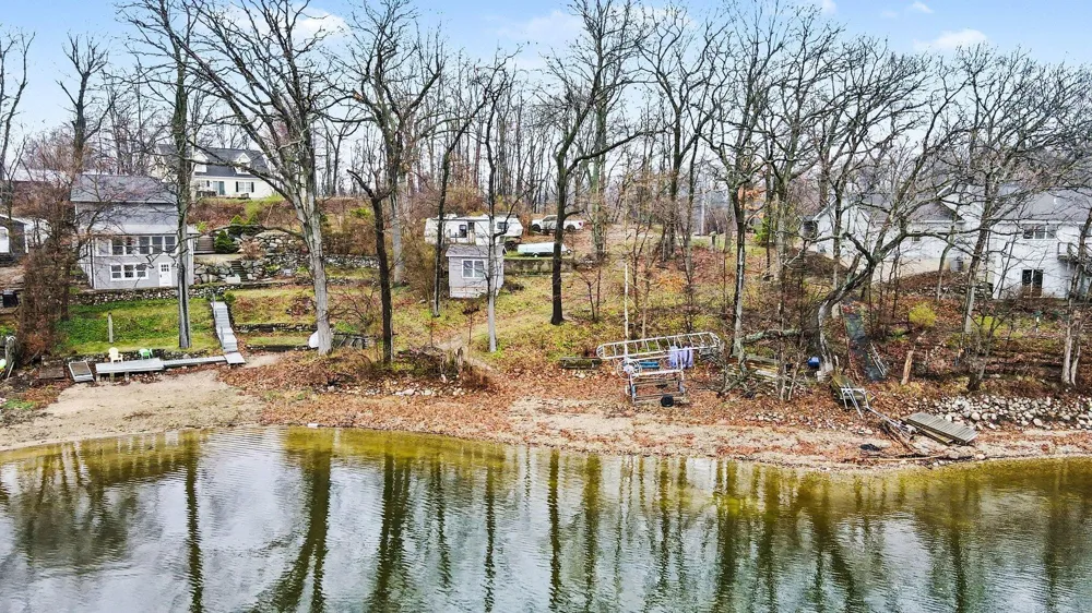 10556 Highland Drive Delton, MI 49046
