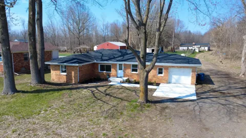 5424 Oakville Waltz Road