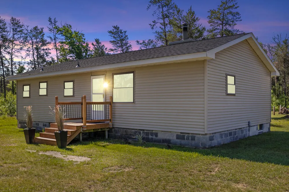 27 E 9 Mile Road Irons, MI 49644