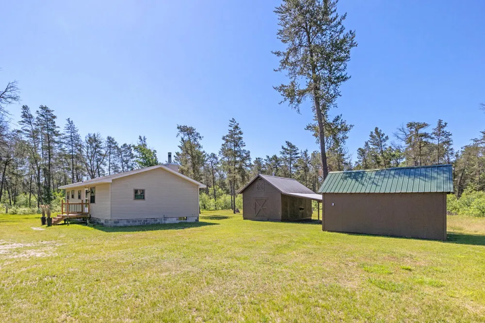 27 E 9 Mile Road Irons, MI 49644