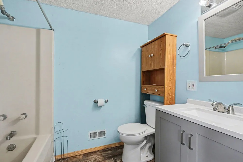 55530 Bucknell Lane Mendon, MI 49072