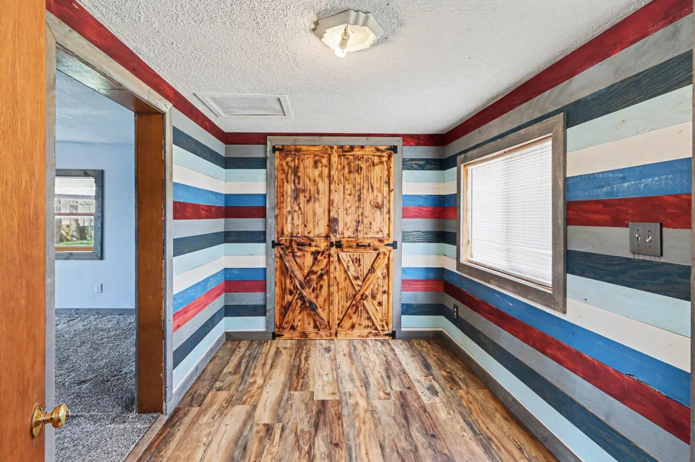 55530 Bucknell Lane Mendon, MI 49072
