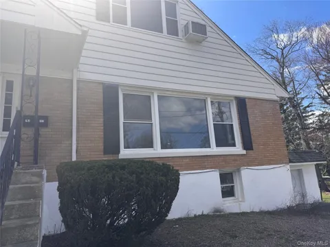 116 Williams Avenue #101