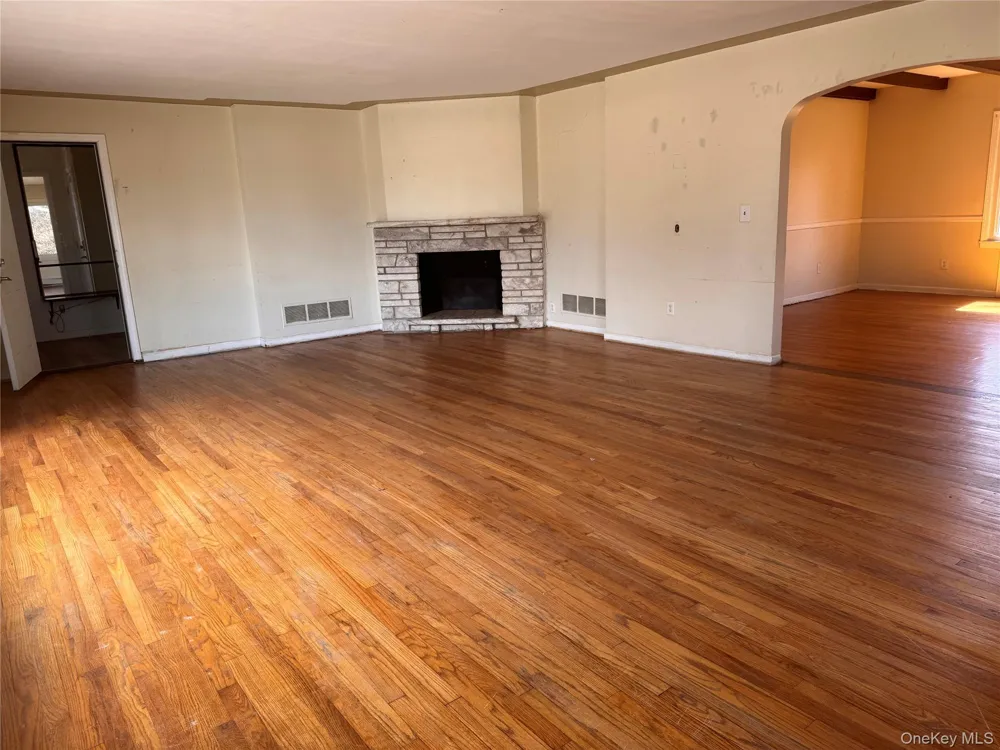 116 Williams Avenue #101 Spring Valley, NY 10977