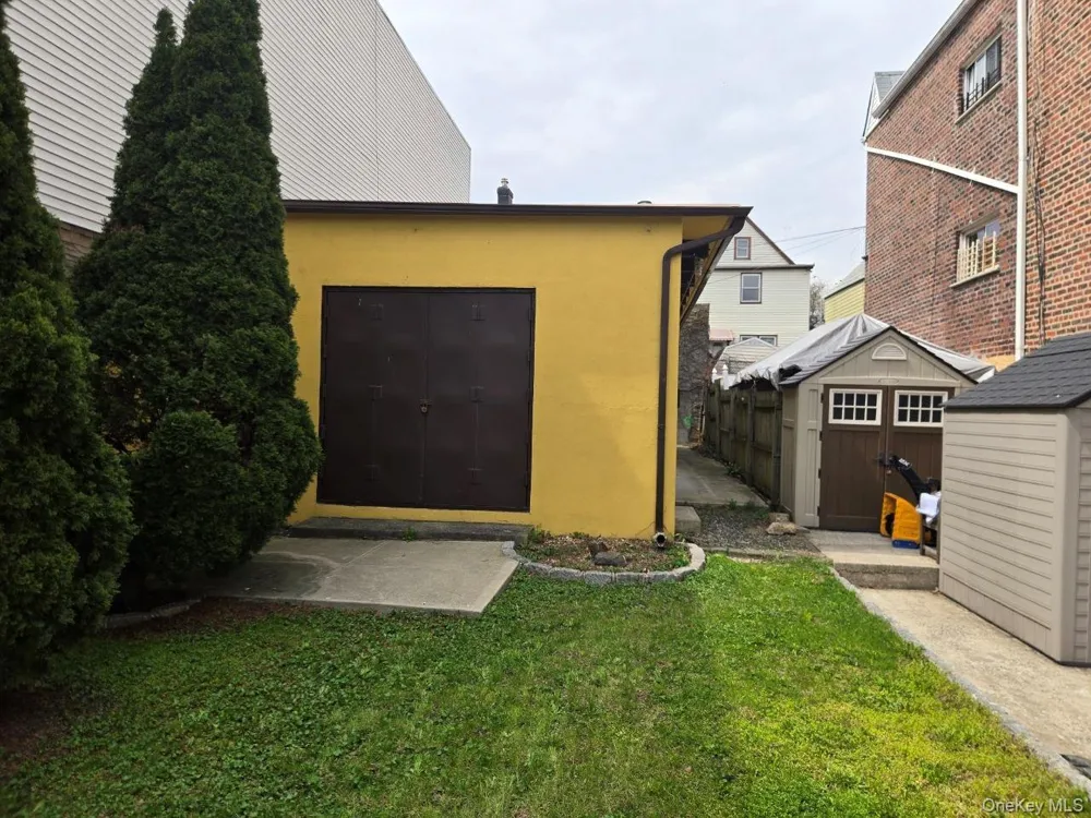 1405 Saint Lawrence Avenue Bronx, NY 10472